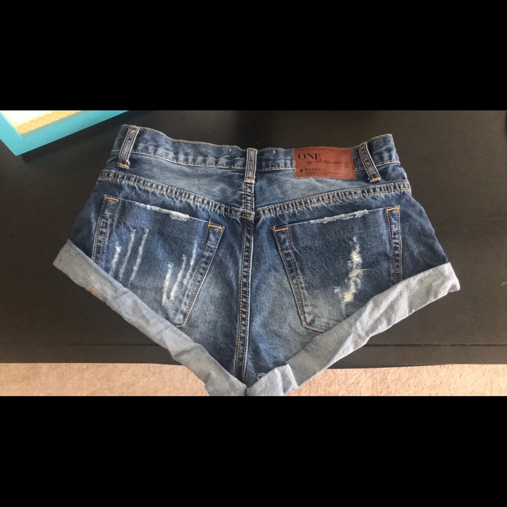 One teaspoon Pacifica bandit shorts - Picture 3 of 4